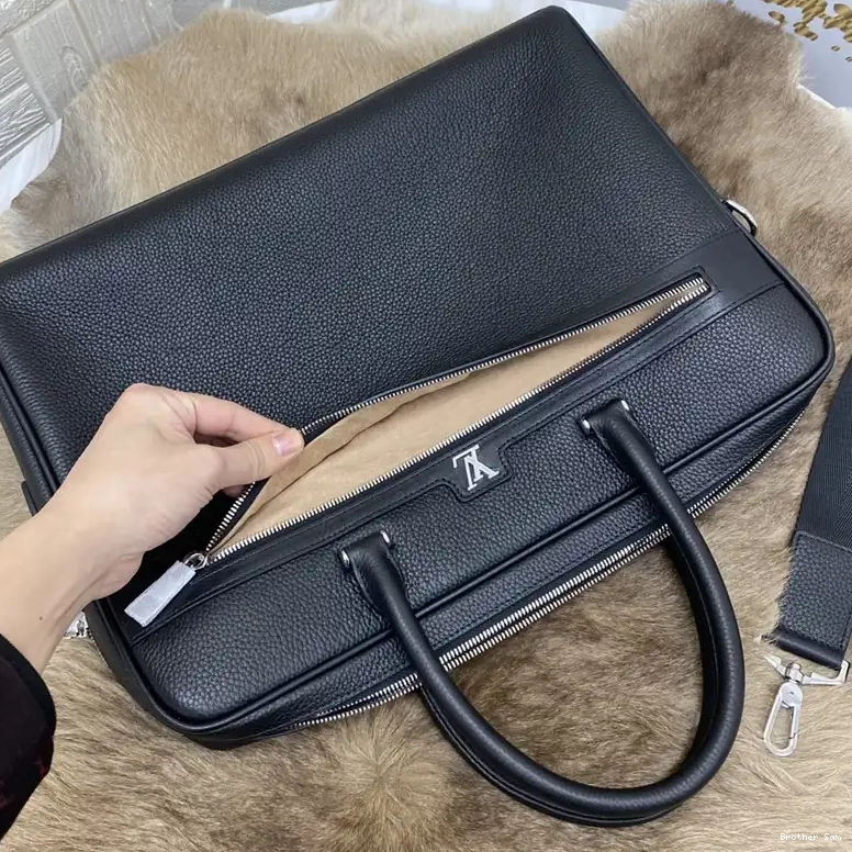 Brother Sam Yupoo 2410YA0112 Bags LV 0524
